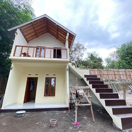 Avocado Homestay Tetebatu Exterior photo