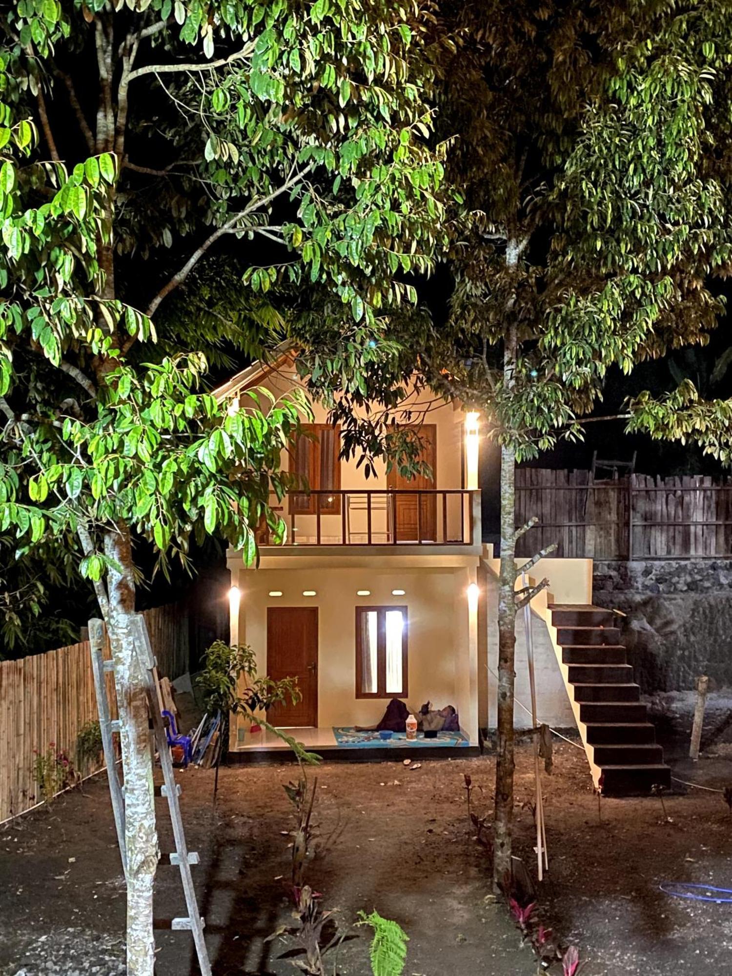 Avocado Homestay Tetebatu Exterior photo